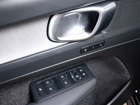 Certified 2025 Volvo XC40 B5 Plus image 11