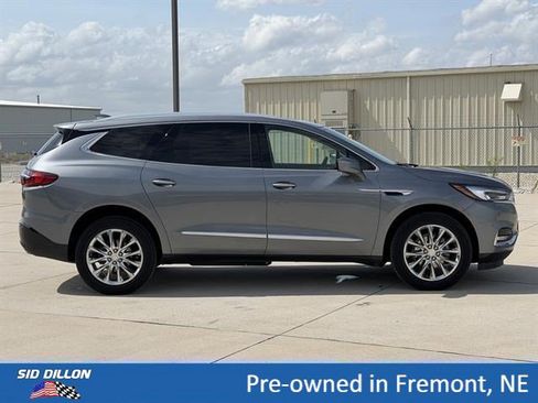 Certified 2021 Buick Enclave Premium w/ Sun and Sites Package AWD/4WD image 3
