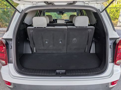 Used 2022 Hyundai Palisade SE image 12