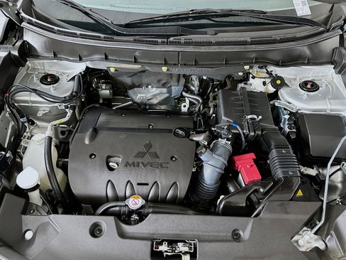 Used 2025 Mitsubishi Outlander Sport SE image 31