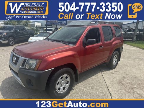 Used 2015 Nissan Xterra X image 1