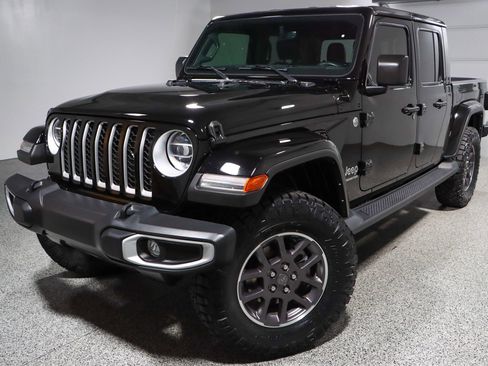 Used 2021 Jeep Gladiator Overland w/ Popular Equipment Package image 32