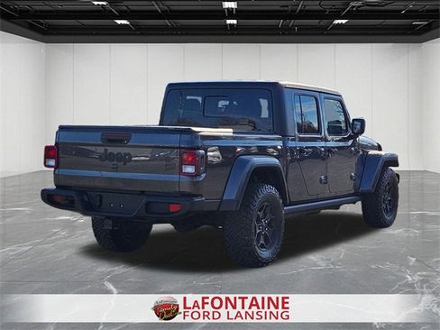 Used 2021 Jeep Gladiator Willys image 5