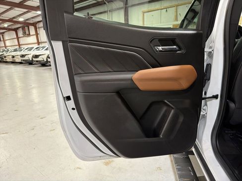 Used 2023 GMC Canyon AT4 w/ AT4 Premium Package image 32