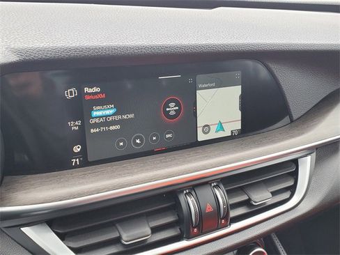 Used 2023 Alfa Romeo Stelvio Ti image 29