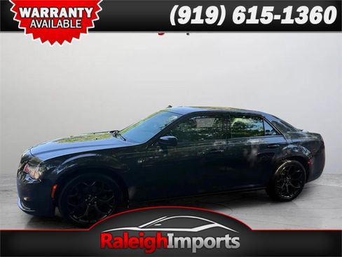 Used 2019 Chrysler 300 Touring w/ Sport Appearance Package RWD image 1