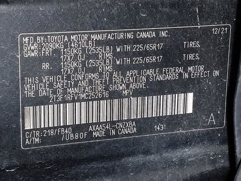 Used 2021 Toyota RAV4 LE w/ Carpet Mat Package (TMS) AWD/4WD image 33
