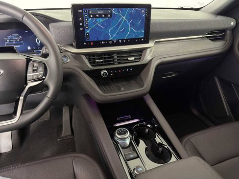 Used 2025 Ford Explorer Platinum image 29