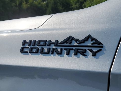 Used 2023 Chevrolet Tahoe High Country w/ Premium Package 2 AWD/4WD image 8