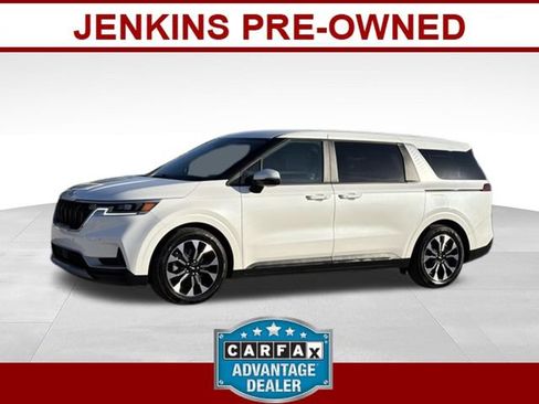 Used 2024 Kia Carnival EX FWD image 1