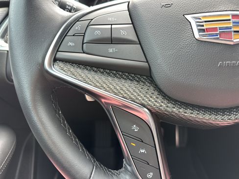 Used 2024 Cadillac XT5 Sportv w/ Technology Package AWD/4WD image 19