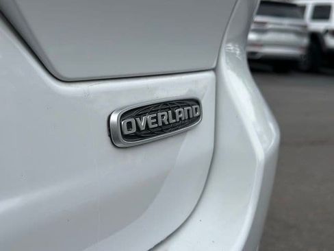 Used 2024 Jeep Grand Cherokee Overland AWD/4WD image 20