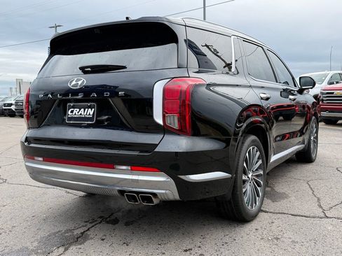 Used 2024 Hyundai Palisade Calligraphy image 7