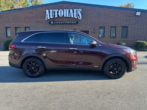 Used 2019 Kia Sorento AWD V6 image 7
