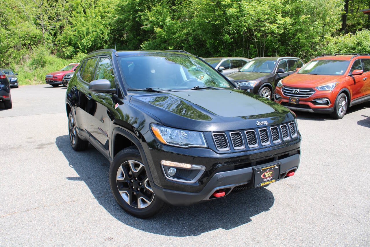 Used 2017 Jeep Compass Trailhawk w/ Navigation Group AWD/4WD image 4