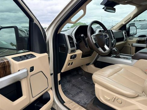 Used 2018 Ford F150 Lariat w/ Equipment Group 502A Luxury AWD/4WD image 29