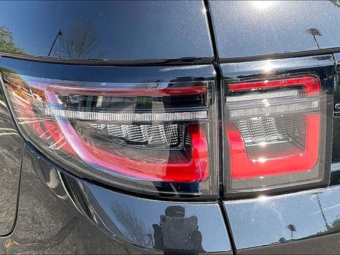 Certified 2022 Land Rover Discovery Sport S R-Dynamic AWD/4WD image 27