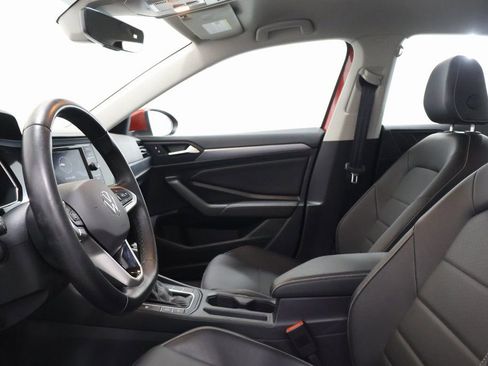 Certified 2023 Volkswagen Jetta SE image 12