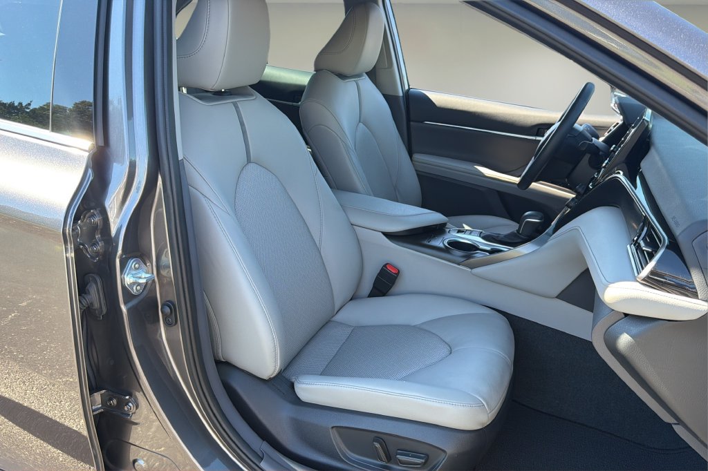 Certified 2024 Toyota Camry XLE w/ Navigation Package FWD image 18