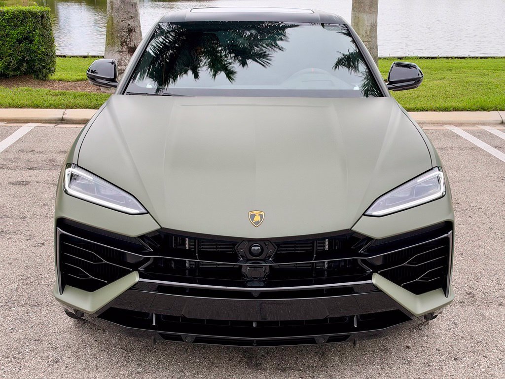 Used 2025 Lamborghini Urus SE AWD/4WD image 3