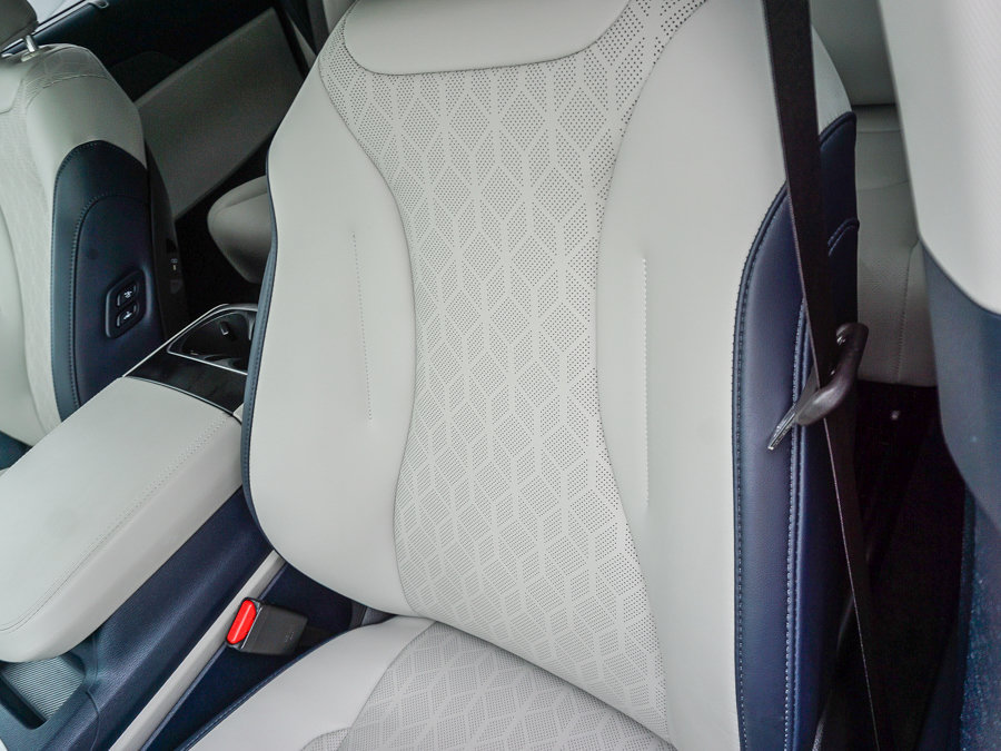 Certified 2025 Kia Carnival EX FWD image 21