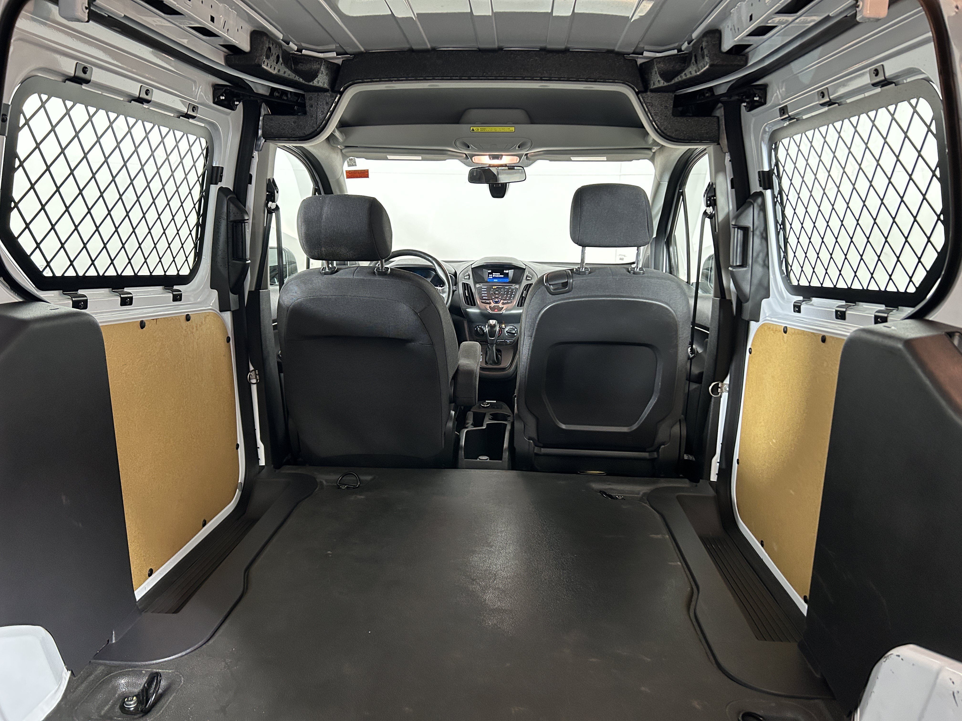 Used 2018 Ford Transit Connect XL FWD image 25