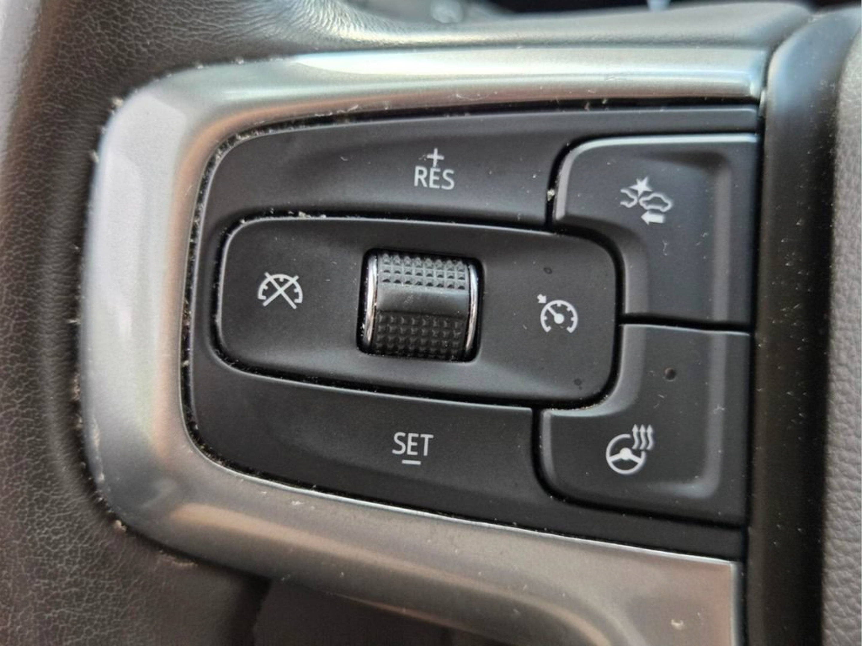Used 2022 Chevrolet Tahoe LT w/ Luxury Package RWD image 26