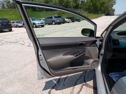 Used 2009 Honda Civic DX-VP image 17