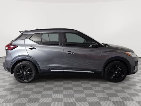 Used 2021 Nissan Kicks SR FWD image 9