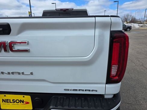 Used 2023 GMC Sierra 3500 Denali w/ Technology Package image 11