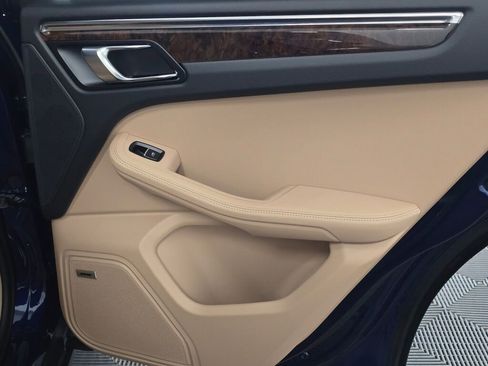 New 2026 Porsche Macan AWD/4WD image 27