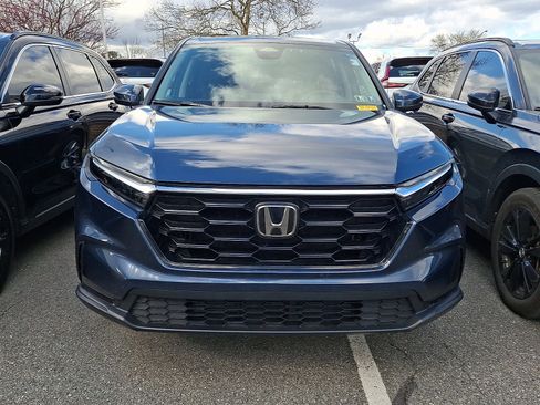 Used 2023 Honda CR-V EX image 2
