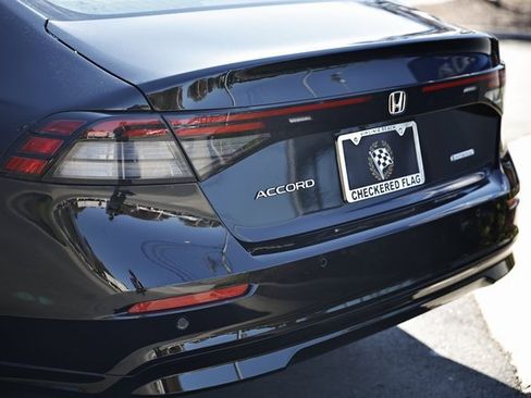 Used 2024 Honda Accord EX-L image 6