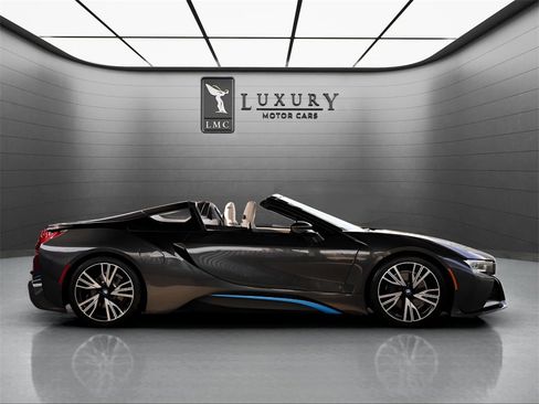 Used 2019 BMW i8 Roadster image 12