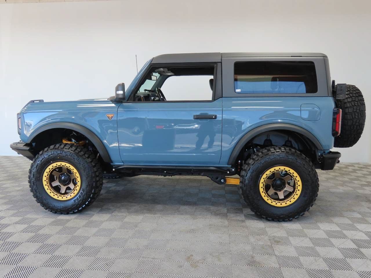 Used 2023 Ford Bronco Badlands AWD/4WD image 6