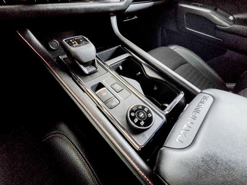 Used 2023 Nissan Pathfinder Rock Creek image 16