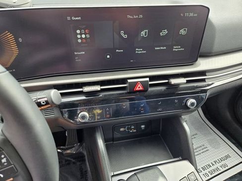 New 2026 Kia Sportage LX w/ LX Convenience Package FWD image 9