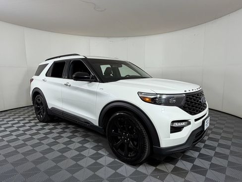 Used 2023 Ford Explorer ST-Line w/ Class IV Trailer Tow Package RWD image 1