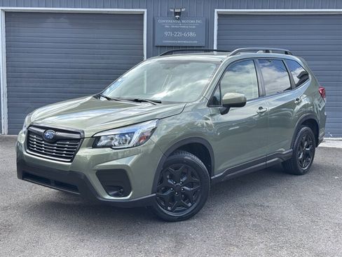 Used 2020 Subaru Forester Premium AWD/4WD image 1