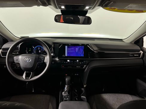 Used 2025 Toyota Camry LE FWD image 22
