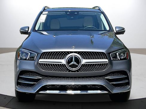 Used 2023 Mercedes-Benz GLE 450 4MATIC image 3