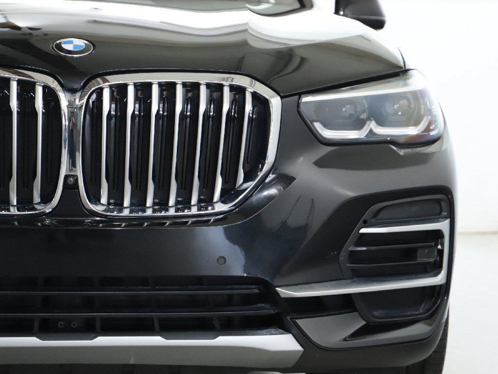 Used 2023 BMW X5 xDrive40i w/ Premium Package AWD/4WD image 9