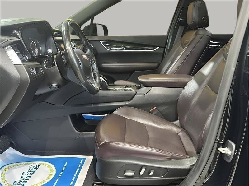 Used 2021 Cadillac XT6 Premium Luxury FWD image 10