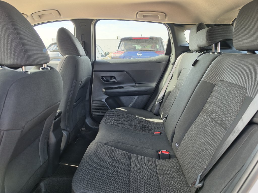 Used 2025 Nissan Kicks S FWD image 27