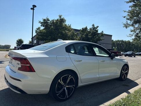 Used 2024 Volvo S60 B5 Core AWD/4WD image 5