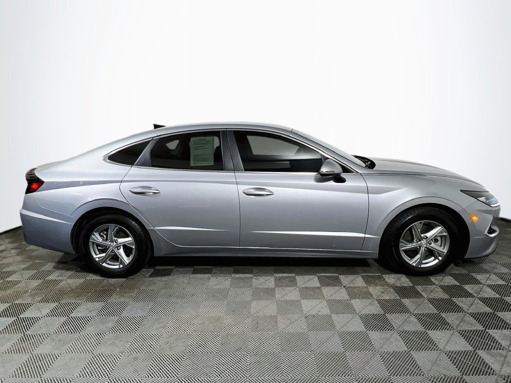 Used 2023 Hyundai Sonata SE FWD image 8