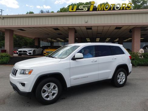 Used 2016 Jeep Grand Cherokee Laredo image 24