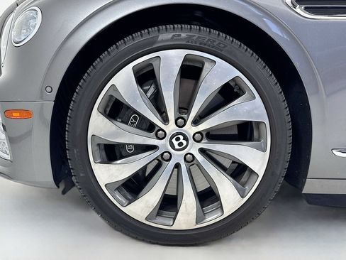 Certified 2022 Bentley Flying Spur W12 AWD/4WD image 7