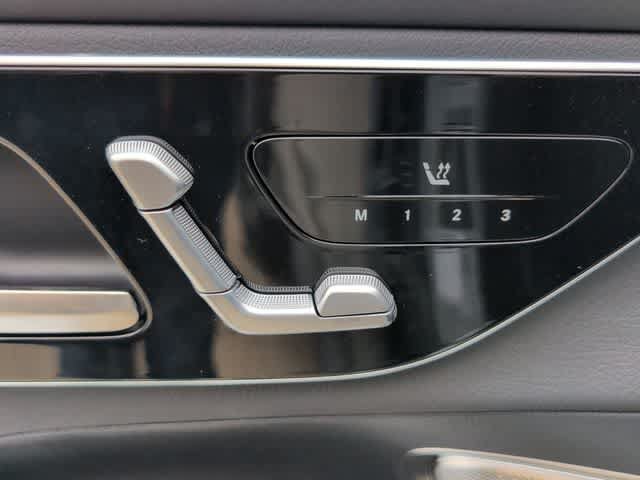 Used 2026 Mercedes-Benz GLC 300 image 16