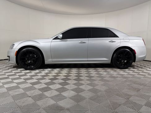 Used 2021 Chrysler 300 S w/ S Model Appearance Package RWD image 2